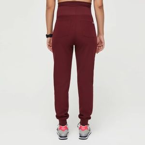 NWOT Figs Maternity Jogger Scrub Pants in Mauve